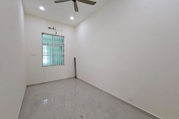 TAMAN ALAI PERDANA (CRISTAL BAY)