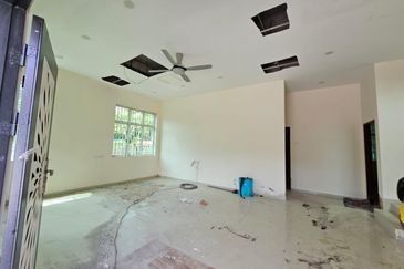 TAMAN ALAI PERDANA (CRISTAL BAY)