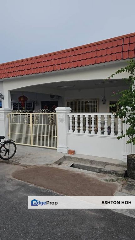 NEWLY REFURBISHED Basic 3-bed 1 Storey House in Taman Bukit Serindit, Melaka, Melaka Tengah