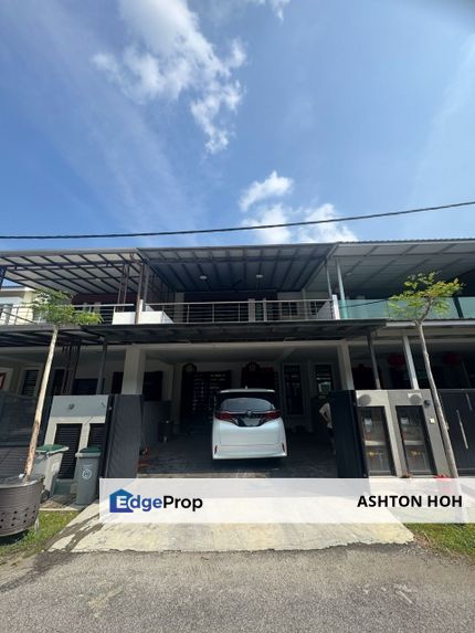 RENOVATED Freehold Gated Guarded 4-bed 2 Storey Double Storey House 1 Krubong One Krubong Presint Sutera Emas., Melaka, Krubong