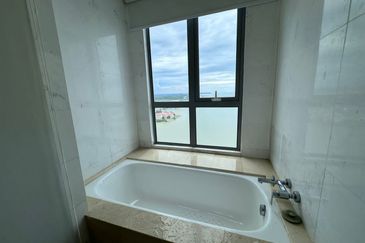 Silverscape Luxury Residences