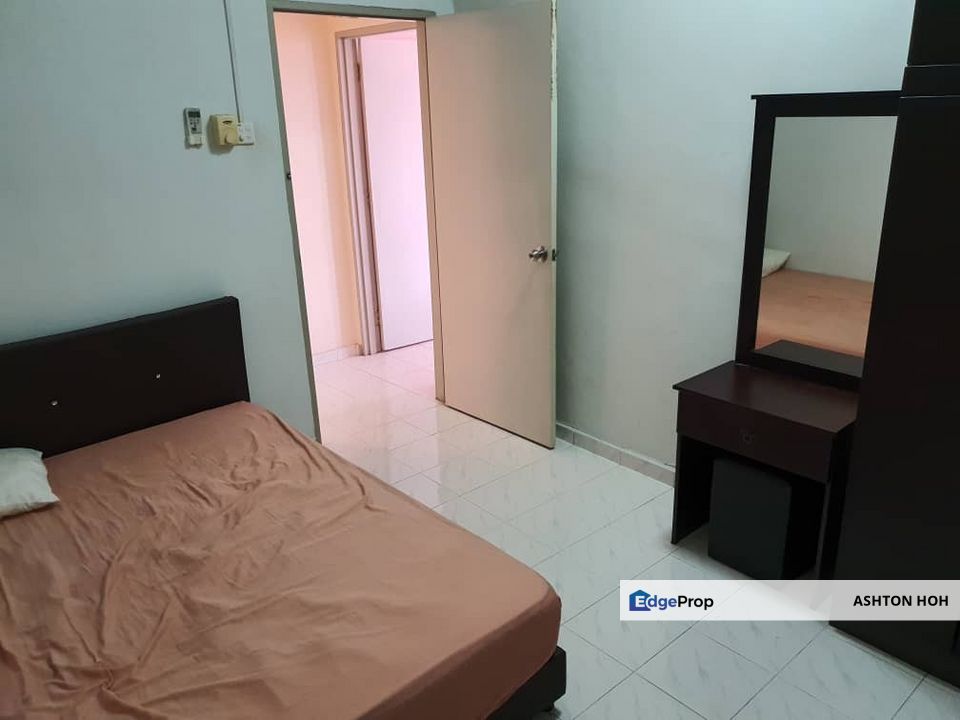 SEAVIEW Freehold 3-bed Straits Court Condo in Ujong Pasir, Melaka, Ujong Pasir