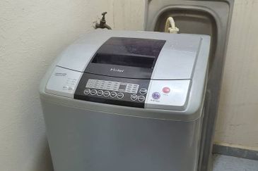 Straits Court Condominium Pasir Emas