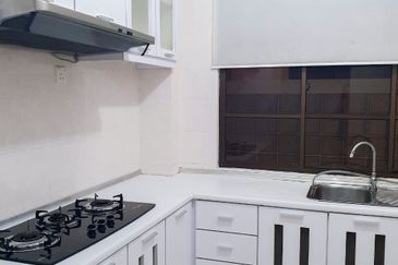 CHENG HEIGHTS CONDOMINIUM