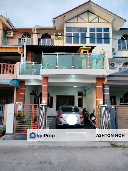 RENOVATED Freehold 4-bed 3 Storey House in Taman Sri Wangsa Batu Berendam, Melaka, Batu Berendam