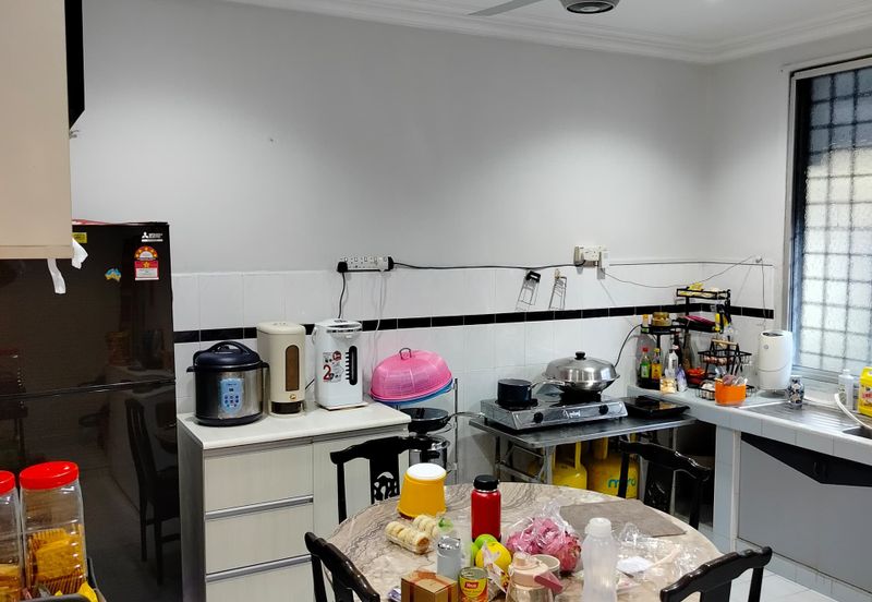 RENOVATED Freehold 4-bed 3 Storey House in Taman Sri Wangsa Batu Berendam