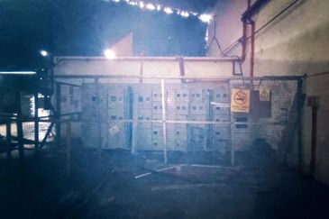 BIG AREA Detached Factory Warehouse Kawasan Perindustrian Masjid Tanah Industrial 