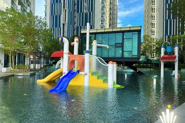 THE SHORE @ MALACCA RIVER