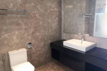 THE SHORE @ MALACCA RIVER