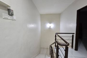 Taman Muzaffar Heights