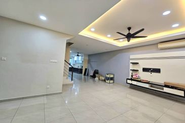 Taman Muzaffar Heights