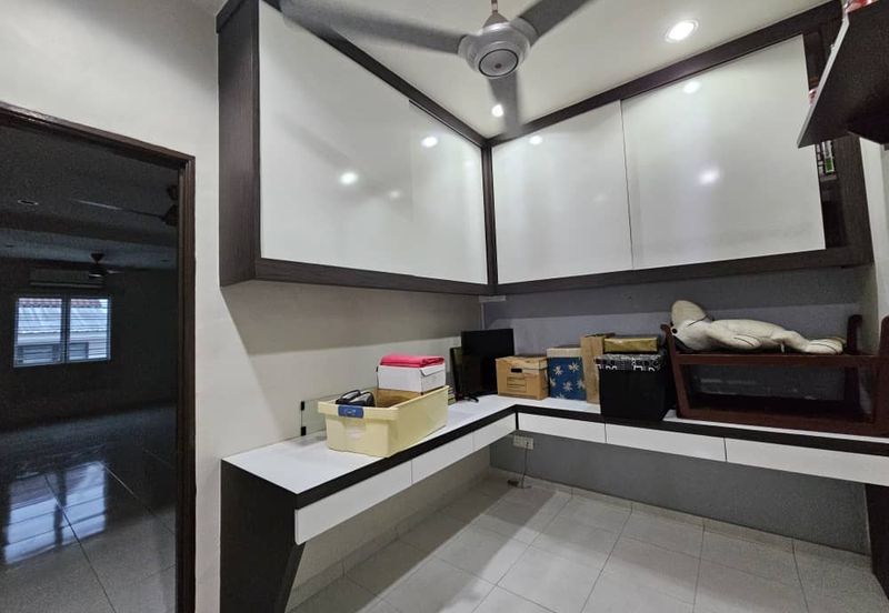 Taman Muzaffar Heights