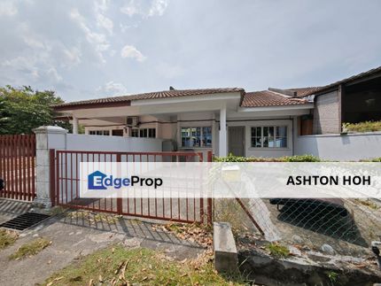 EXTENDED 3-bed 1 Storey Single Storey Terrace House in Taman Merdeka Batu Berendam, Melaka, Batu Berendam