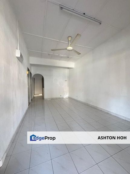 EXTENDED 3-bed 1 Storey Single Storey Terrace House in Kota Laksamana, Melaka, Melaka Tengah