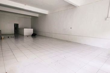 STRATEGIC Ground Floor Shoplot. Taman Kota Laksamana Jaya (Marina 9)