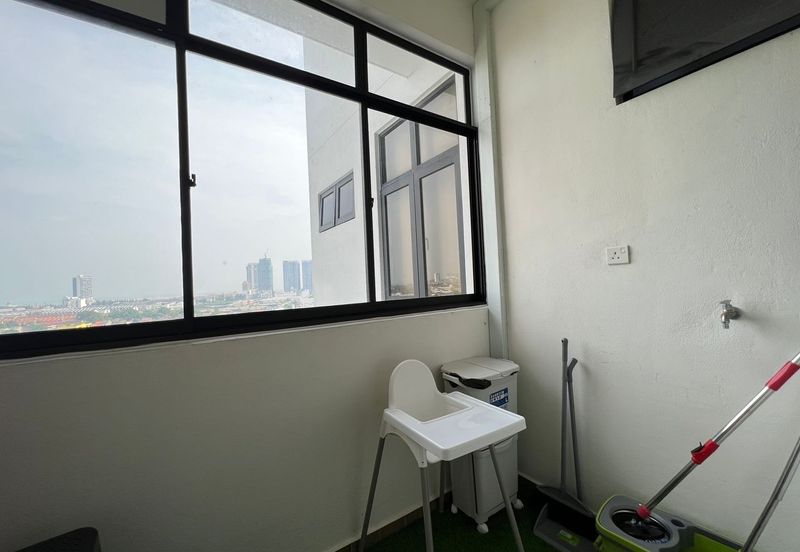 The Quartz Residence