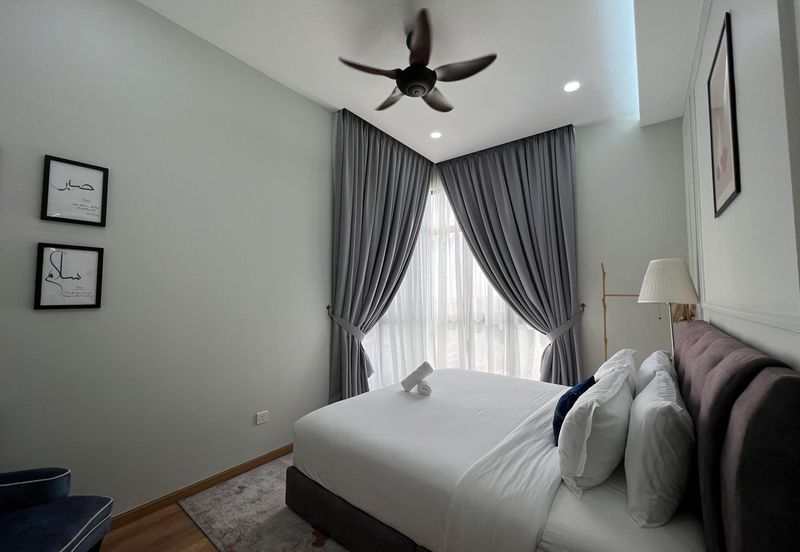 The Quartz Residence