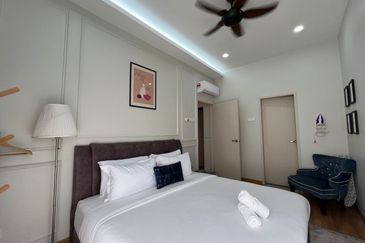 The Quartz Residence