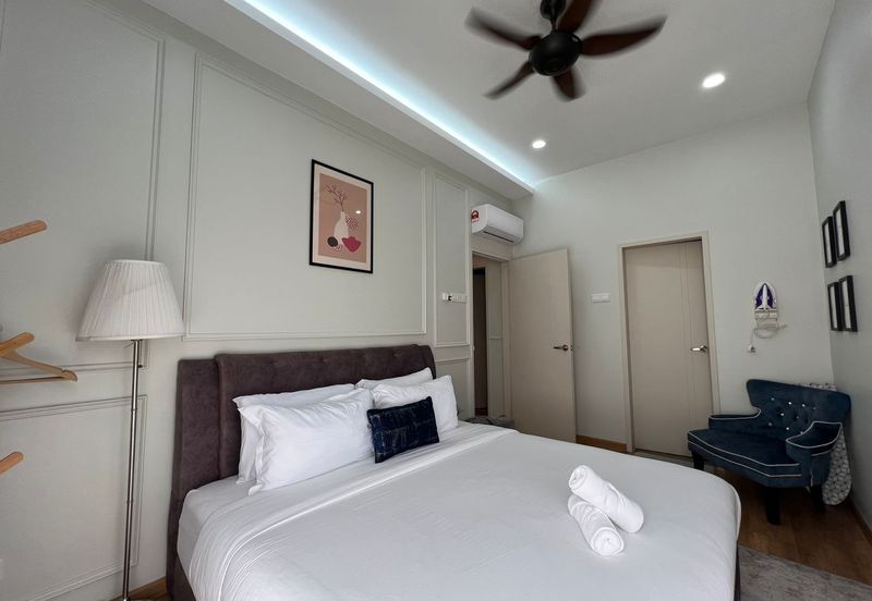 The Quartz Residence