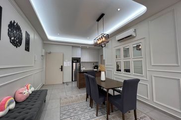 The Quartz Residence