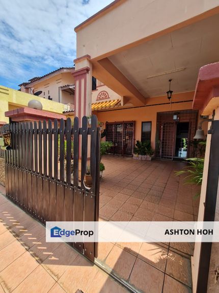 RENOVATED & Extended 4-bed 2 Storey House in Taman Ozana Impian Ayer Keroh, Melaka, Ayer Keroh