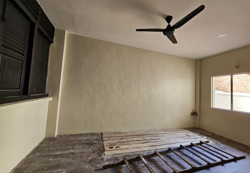 NEAR JONKER TOURIST Ground Floor 2 Storey Shop Double Storey Shoplot Kampung Hulu