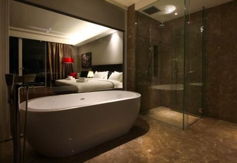 THE SHORE @ THE RIVER