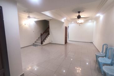 Taman Muzaffar Heights