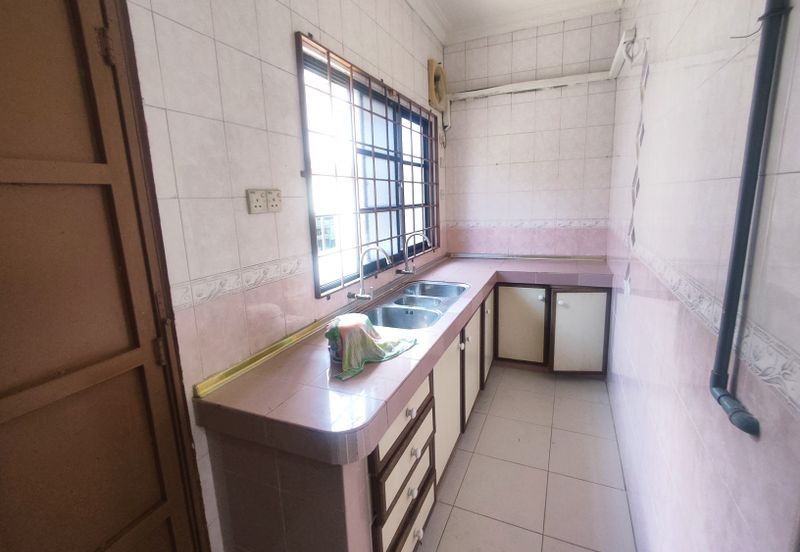 Taman Muzaffar Heights