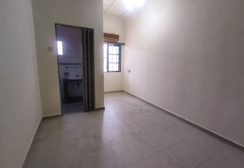 Taman Muzaffar Heights