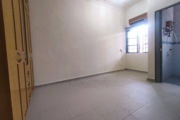 Taman Muzaffar Heights