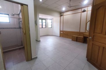 Taman Muzaffar Heights