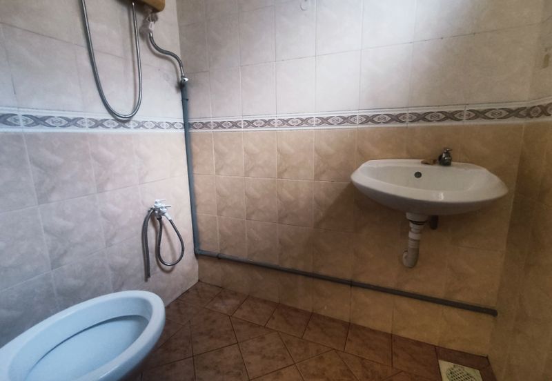 Taman Muzaffar Heights