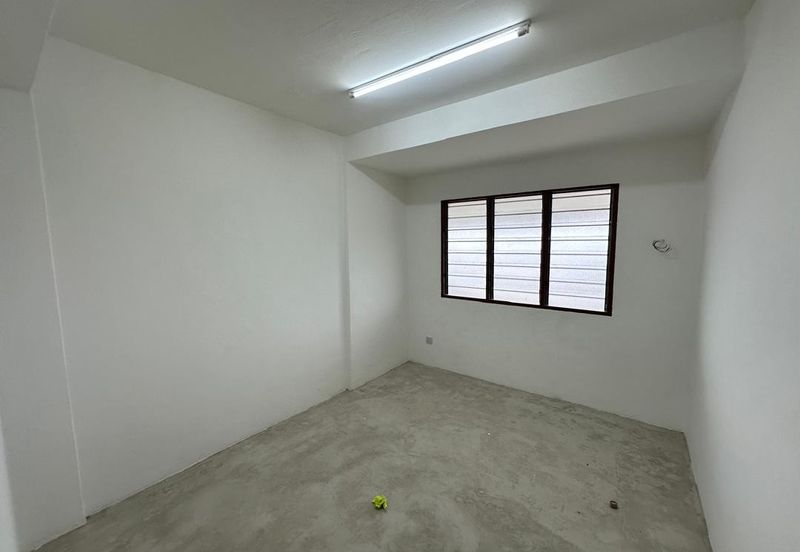 FREEHOLD 3-bed Pangsapuri Laksamana Cheng Ho
