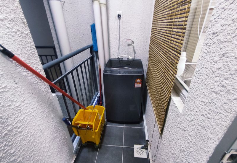 FULLY FURNISHED 3-bed Seri Serindit Apartment near Semabok