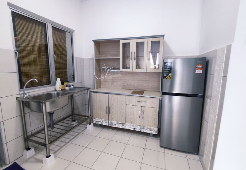 FULLY FURNISHED 3-bed Seri Serindit Apartment near Semabok