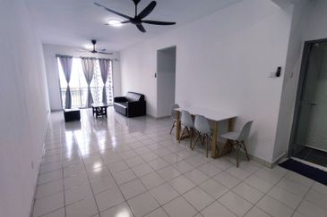 FULLY FURNISHED 3-bed Seri Serindit Apartment near Semabok