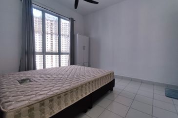 FULLY FURNISHED 3-bed Seri Serindit Apartment near Semabok