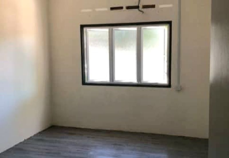 FACING MAIN ROAD First Floor Shop Office Bukit Beruang Ayer Keroh Bukit Katil Tasik Utama MITC