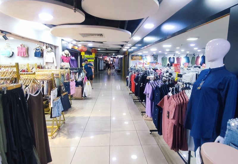 STRATEGIC LOCATION CORNER Retail Space Shop Lot Dataran Pahlawan Megamall Bandar Hilir Mahkota Parade Melaka Raya