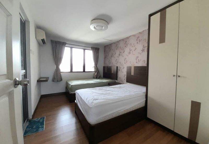 Golden Coast Condominium