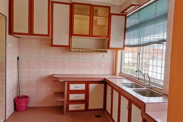 PANGSAPURI PARAMESWARA (KEMAJUAN LAJAK)