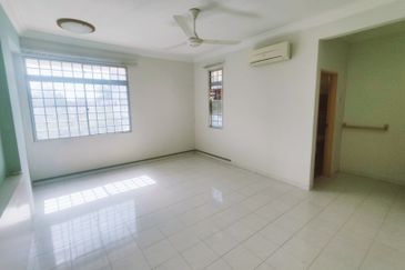 PANGSAPURI PARAMESWARA (KEMAJUAN LAJAK)