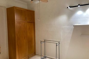 CHENG HEIGHTS CONDOMINIUM