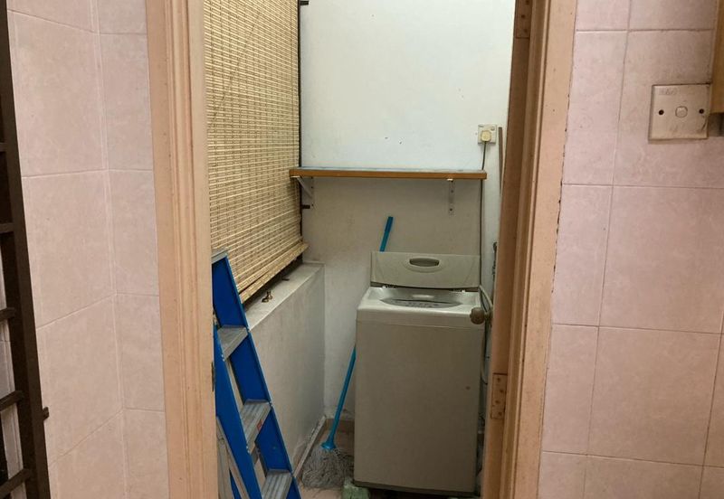 CHENG HEIGHTS CONDOMINIUM