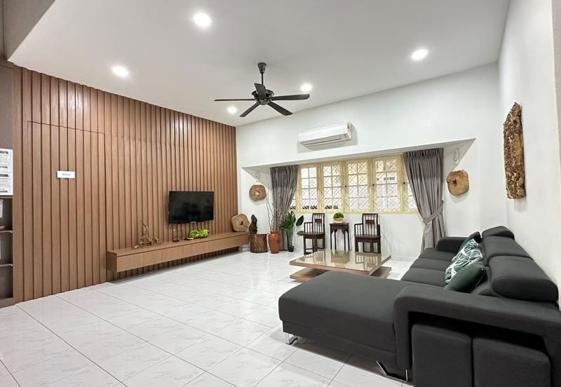 RENOVATED FREEHOLD FULLY FURNISHED Double 2 Storey Bungalow Banglo Taman Mawar Klebang Besar Tanjung Kling Limbongan Kota Laksamana Syahbandar 