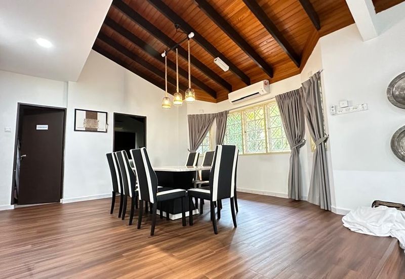 RENOVATED FREEHOLD FULLY FURNISHED Double 2 Storey Bungalow Banglo Taman Mawar Klebang Besar Tanjung Kling Limbongan Kota Laksamana Syahbandar 