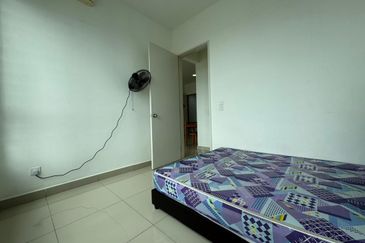 Dedaun Hijau (Greenfield Regency)