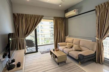 Baypoint @ Country Garden Danga Bay