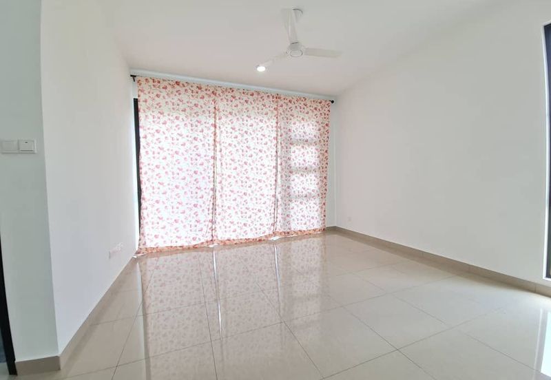 Strait View Home @ Permas jaya 